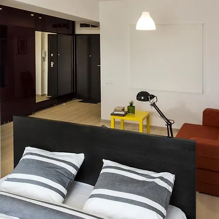 Studio R By Mrg Apartments Bucarest Esterno foto